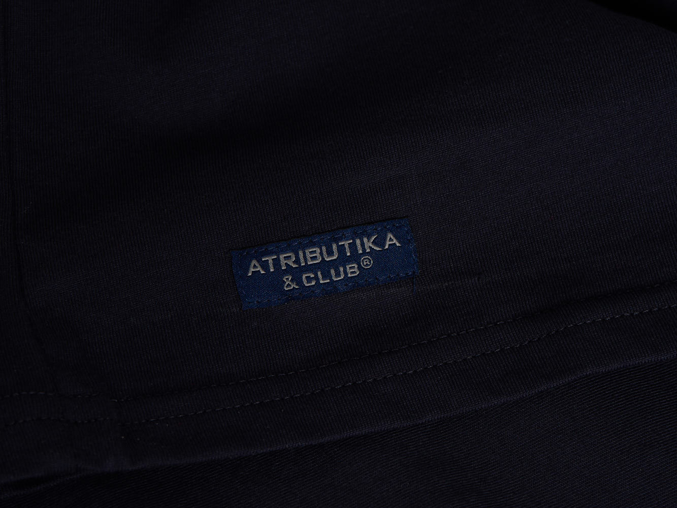  Atributika & club    739010 SR